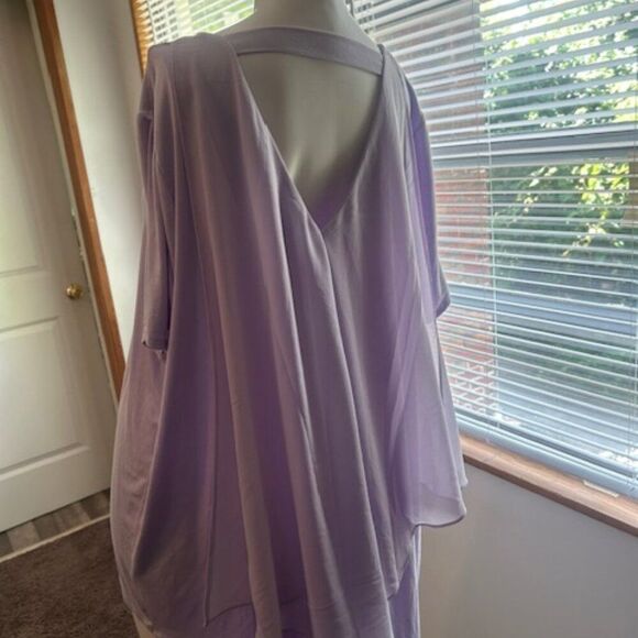QVC Lavendar V-neck front & back with sheer floating back & strap tunic, size 3X - Picture 3 of 7
